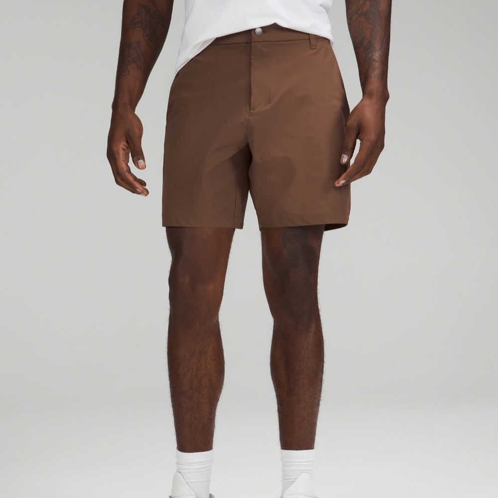 Commission Classic Fit short 7” ‘Warpstreme LULULEMON